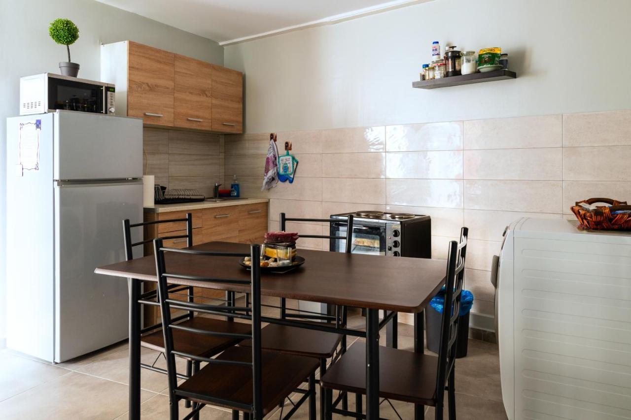 Syntagma Metro St. 2 Bedrooms 6 Pers. Flat By Mps Athens Exterior photo